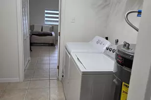 939 Hibiscus Dr, Royal Palm Beach, FL 33411 - Photo 23