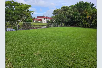 939 Hibiscus Drive, Royal Palm Beach, FL 33411 - Photo 31