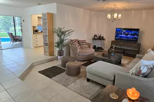 939 Hibiscus Dr, Royal Palm Beach, FL 33411 - Photo 5