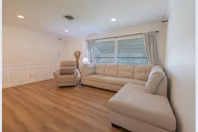 2038 SE Monroe Street, Stuart, FL 34997 - Photo 3