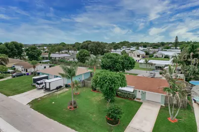2038 SE Monroe Street, Stuart, FL 34997 - Photo 29