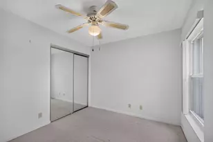 1252 Pine Sage Cir, West Palm Beach, FL 33409 - Photo 31