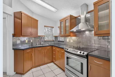 1252 Pine Sage Circle, West Palm Beach, FL 33409 - Photo 9
