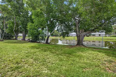 1252 Pine Sage Circle, West Palm Beach, FL 33409 - Photo 45