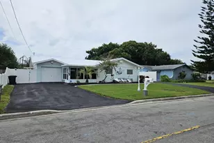 807 Grandview Blvd, Fort Pierce, FL 34982 - Photo 3