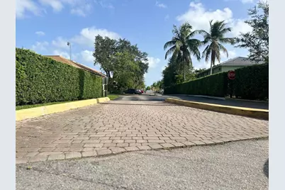 121 Hidden Ct Road #11-C, Hollywood, FL 33023 - Photo 3