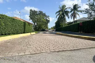 121 Hidden Ct Rd, Hollywood, FL 33023 - Photo 3
