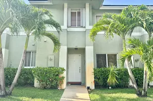 121 Hidden Ct Rd, Hollywood, FL 33023 - Photo 1