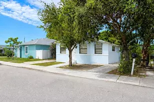 1410 S J St, Lake Worth Beach, FL 33460 - Photo 3