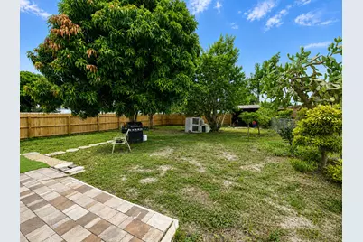 1410 S J Street, Lake Worth Beach, FL 33460 - Photo 19
