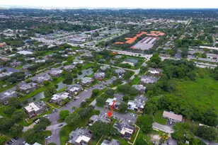 1704 Forest Lakes Cir, West Palm Beach, FL 33406 - Photo 33