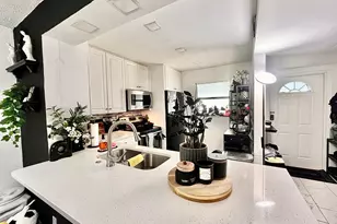 8301 Sands Point Blvd, Tamarac, FL 33321 - Photo 7
