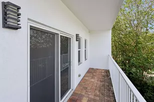 3863 NE 22nd Way, Lighthouse Point, FL 33064 - Photo 27
