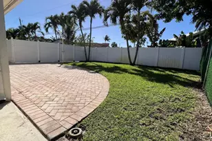 499 W Conference Dr, Boca Raton, FL 33486 - Photo 25