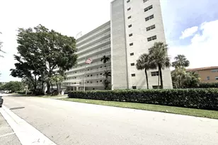 2555 NE 11th St, Fort Lauderdale, FL 33304 - Photo 1