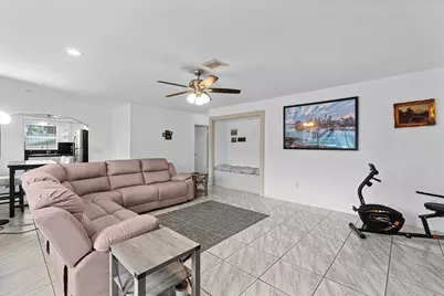 215 SW 8th Street, Boynton Beach, FL 33426 - Photo 7
