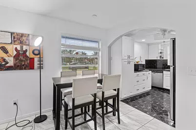 215 SW 8th Street, Boynton Beach, FL 33426 - Photo 11