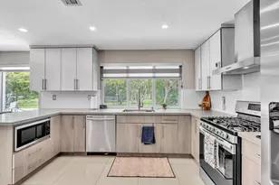 2070 NW 78th Ave, Sunrise, FL 33322 - Photo 13