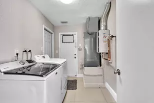 2070 NW 78th Ave, Sunrise, FL 33322 - Photo 47