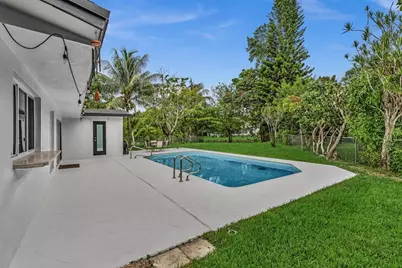 2070 NW 78th Avenue, Sunrise, FL 33322 - Photo 33