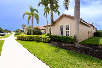 923 SW Grand Reserves Boulevard, Port Saint Lucie, FL 34986 - Photo 9