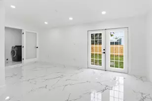 328 Ponte Vedra Rd, Palm Springs, FL 33461 - Photo 13