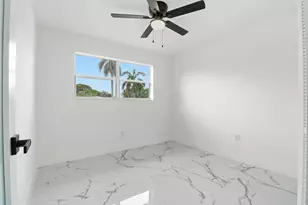328 Ponte Vedra Rd, Palm Springs, FL 33461 - Photo 19