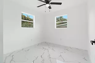 328 Ponte Vedra Rd, Palm Springs, FL 33461 - Photo 23