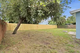 328 Ponte Vedra Rd, Palm Springs, FL 33461 - Photo 35