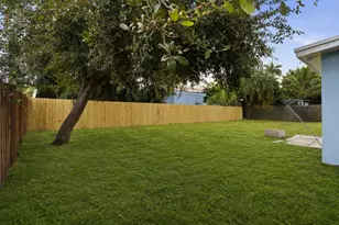 328 Ponte Vedra Rd, Palm Springs, FL 33461 - Photo 39
