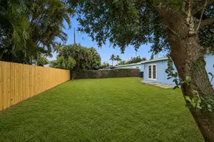 328 Ponte Vedra Rd, Palm Springs, FL 33461 - Photo 37