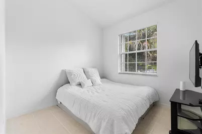 5385 NW 124th Way, Coral Springs, FL 33076 - Photo 11