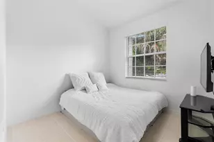 5385 NW 124th Way, Coral Springs, FL 33076 - Photo 11