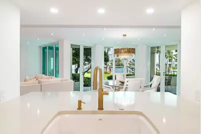 100 SE 5th Avenue #103, Boca Raton, FL 33432 - Photo 3