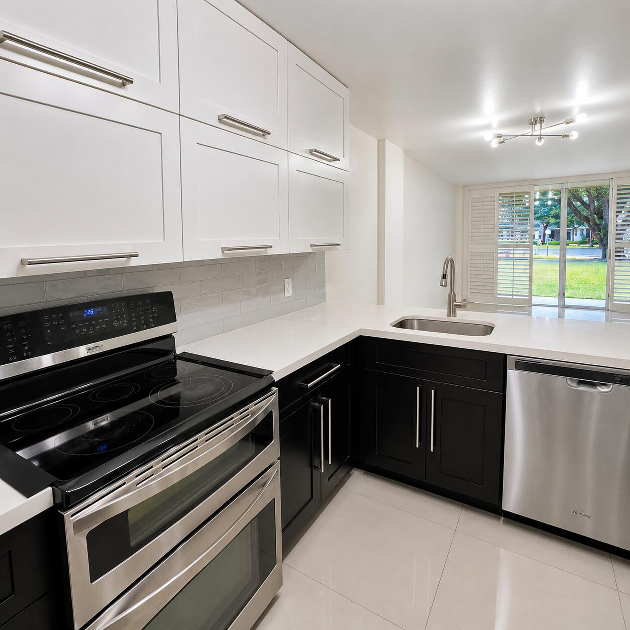 117 Royal Pk Dr #1H - 117 Royal Pk Dr #1H, Oakland Park, FL 33309 Luxury Property | Jose Angel Pina
