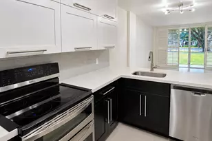 117 Royal Pk Dr, Oakland Park, FL 33309 - Photo 1