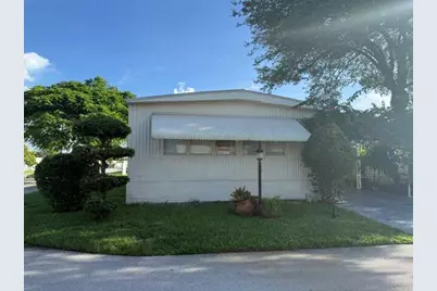 1817 Dolphin Place, Deerfield Beach, FL 33442 - Photo 3