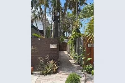 1637 NE 5th Street #2, Fort Lauderdale, FL 33301 - Photo 3