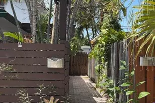 1637 NE 5th St, Fort Lauderdale, FL 33301 - Photo 3
