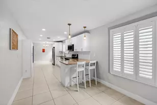 227 N M St, Lake Worth Beach, FL 33460 - Photo 9