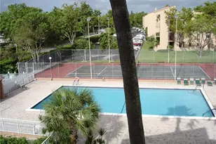 7300 Lake Cir Dr, Margate, FL 33063 - Photo 17