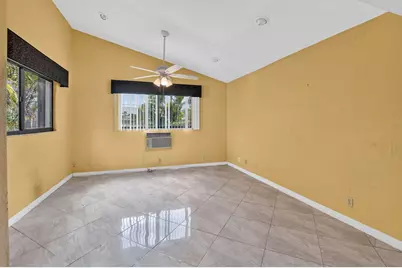 999 NW 23rd Lane, Delray Beach, FL 33445 - Photo 23