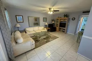 24 Easthampton A, West Palm Beach, FL 33417 - Photo 1