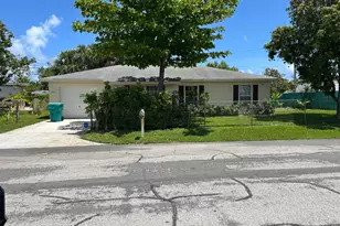 806 NW 1st St, Boynton Beach, FL 33435 - Photo 3