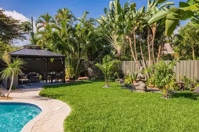 2515 NE 8th Avenue, Wilton Manors, FL 33305 - Photo 5