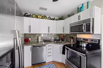 2515 NE 8th Avenue, Wilton Manors, FL 33305 - Photo 7