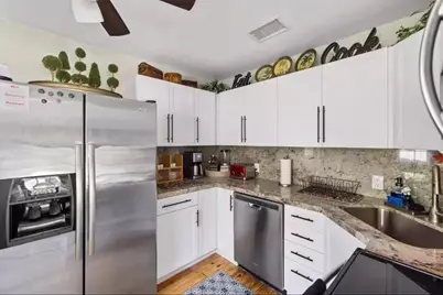 2515 NE 8th Avenue, Wilton Manors, FL 33305 - Photo 17