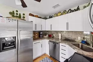 2515 NE 8th Ave, Wilton Manors, FL 33305 - Photo 17