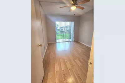 100 Village Green Circle E #B212, Palm Springs, FL 33461 - Photo 3