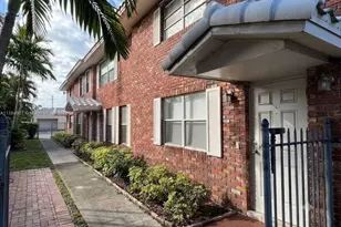 9696 NW 35th St, Coral Springs, FL 33065 - Photo 1